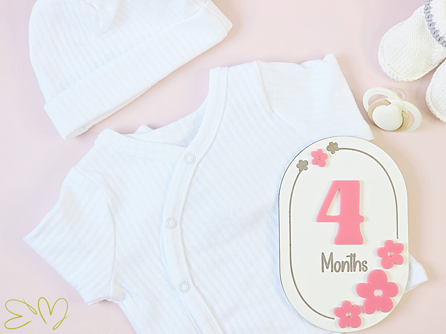 Baby Monthly Milestone Markers